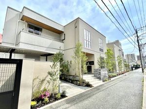 シャーメゾンステージ新大江