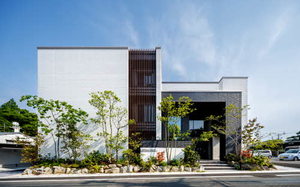 シャーメゾンステージ泉台　＊＊