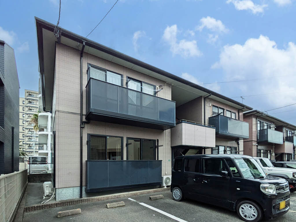 メゾン・ド・ベルヴュー　Ａ棟　＊＊