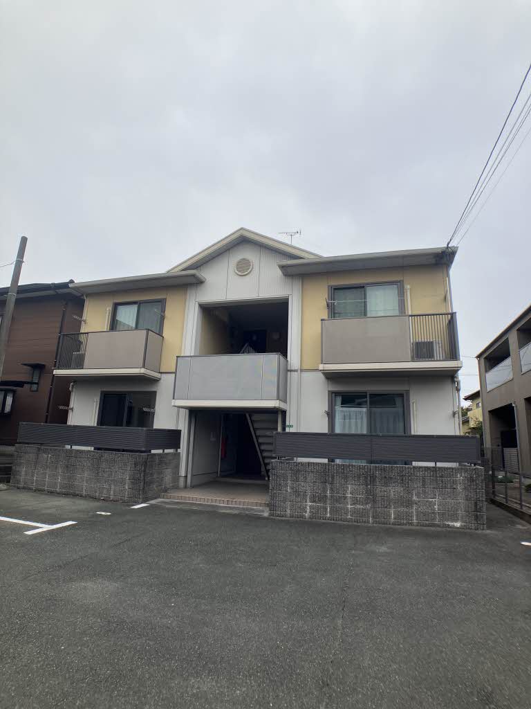 ルミエールＥ　＊