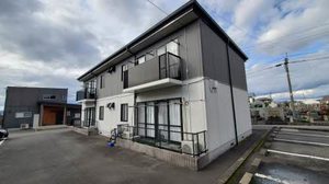 レーベンス富の原　Ａ棟　＊