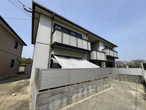 シャンテ和泉　Ａ棟　＊＊