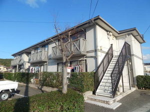 ヴィラ九産大前　Ｂ棟　＊