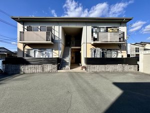 イースト　Ⅵ棟　＊＊