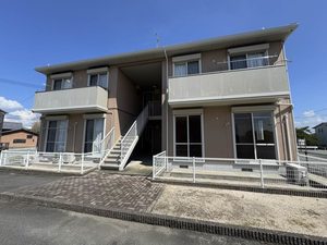 シャーメゾン八丁牟田駅前　Ｂ棟　＊＊ B0102号-1