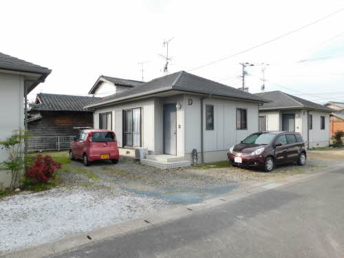 富求誌アパ－ト　Ｄ棟　＊＊