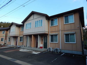 ヴィラ　ウィステリア新小が倉　Ａ棟　＊ A0101号-1