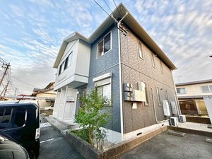 グランシャリオ高木瀬西　＊＊