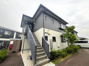 ハピネス国分　Ｂ棟