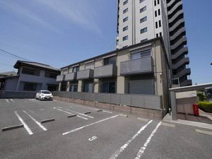 ジュネス西宮市　＊＊