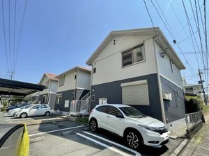 サリーレ新屋敷　Ⅱ番館　＊＊ B0102号-1