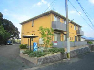 シャーメゾン泉　＊＊