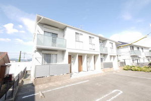 シャーメゾンなるみず　Ｂ棟　＊