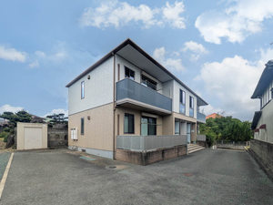 ルミエール　＊＊