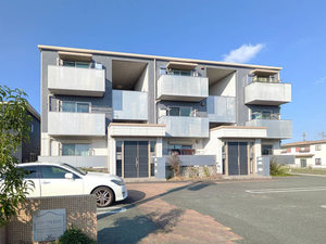 エマーブルＥＺＵ　＊＊ A0202号-1