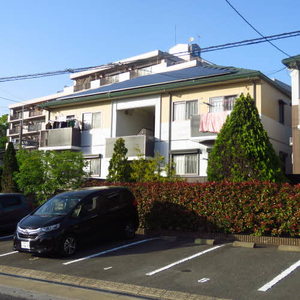 Ｒｉｖｉｅｒｅ　Ｖｉｏｌｅｔ　Ａ棟　＊＊