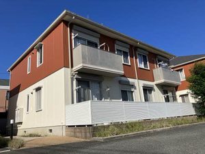 ウィステリア・コート　Ｂ棟　＊＊