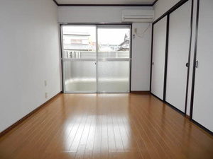 カーサ中の館　Ｃ棟　＊＊ C0102号-2