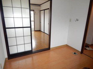 カーサ中の館　Ｃ棟　＊＊ C0102号-6