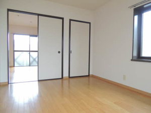 クレール新春日　Ｂ棟　＊＊ B0201号-9