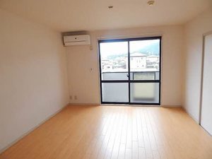 プティ・ボヌール B棟 ** B0201号-4