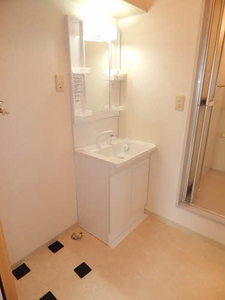 ルミエール基山　Ｃ棟　＊ C0102号-7