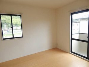 パルテール・ヴィラ　Ａ棟　＊＊ A0202号-2