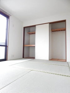 ストロベリーⅡ　Ａ棟　＊＊ A0201号-3