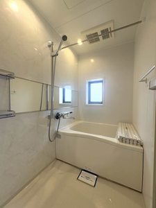 クレストコート　Ａ棟　＊＊ A0202号-4