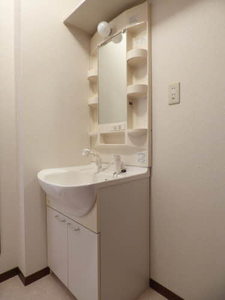 プロフィット天神　Ｃ棟　＊＊ C0201号-5