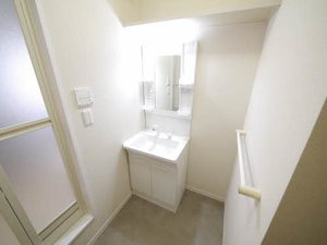 グローブ・たかの　Ｃ棟　＊＊ C0102号-5