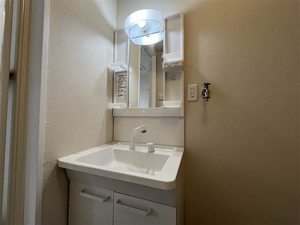 ヴィラ・サンロイヤル　Ｃ棟　＊ C0202号-5