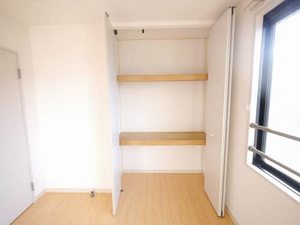 ヴィラ・サンロイヤル E棟 * E0201号-11