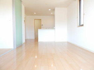 レジェンド　Ⅰ棟　＊＊ A0202号-2