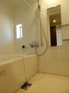 リビングウィン　＊＊ A0201号-13