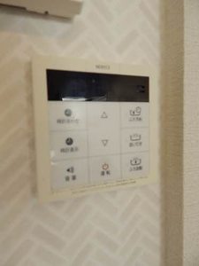 リビングウィン　＊＊ A0201号-15