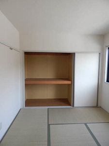 サニーデイ寺崎　＊＊ A0202号-5