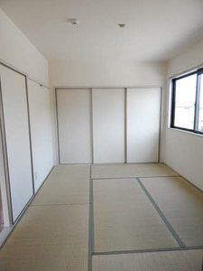 サニーデイ寺崎　＊＊ A0202号-9