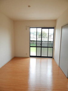 サニーデイ寺崎　＊＊ A0202号-10