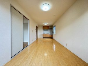 ミレニアミティ上津 B棟 ** B0202号-2