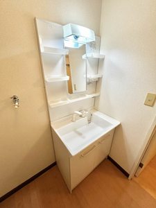 クレール福井　Ｂ棟　＊＊ B0201号-8