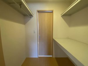 シャーメゾン西泉　Ｂ棟　＊＊ B0202号-8