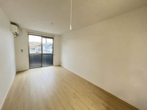 フォレストグリーン名島　Ｃ棟　＊ C0201号-4