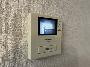 フォレストグリーン名島　Ｃ棟　＊ C0201号-5