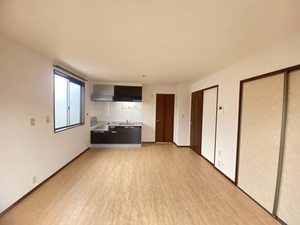 アクシス本城 B棟 * B0204号-2