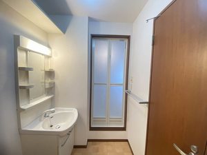 アクシス本城 B棟 * B0204号-5