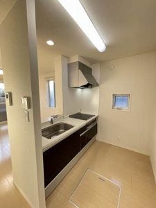 Ｍ’ｓスクエアⅢ　＊＊ A0101号-3