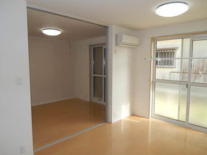 シャーメゾンくにみ　＊＊ A0103号-4