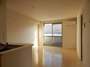 シャーメゾンフィオーレ前原東　Ｂ棟　＊ B0202号-3