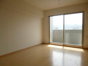 シャーメゾングランドソレイユ門司　＊＊ A0805号-3